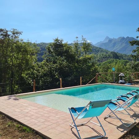 Le Case Nel Borgo Fivizzano Exteriör bild