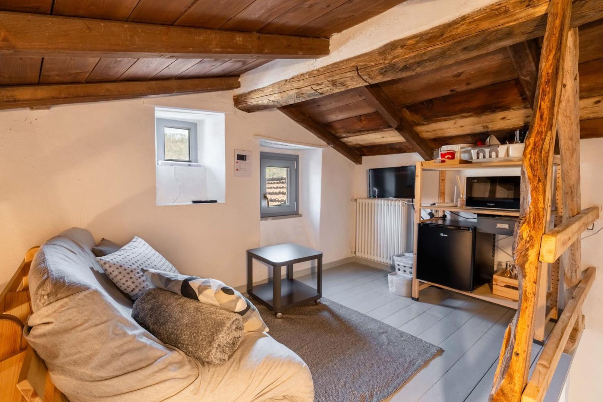 Le Case Nel Borgo Fivizzano Exteriör bild